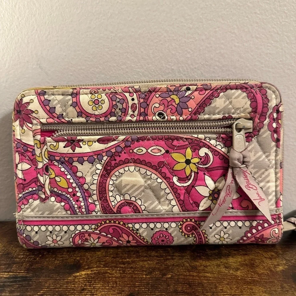 Vera‎ Bradley Paisley Meets Plaid Large Wallet
